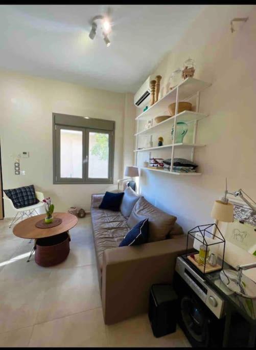 Nikaia Metro House Apartment Piraeus Ngoại thất bức ảnh